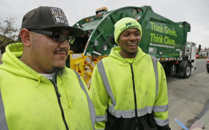 Program trains young garbage collectors amid U.S. shortage