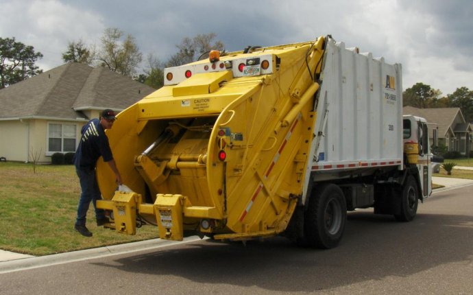 Yellow Garbage Truck