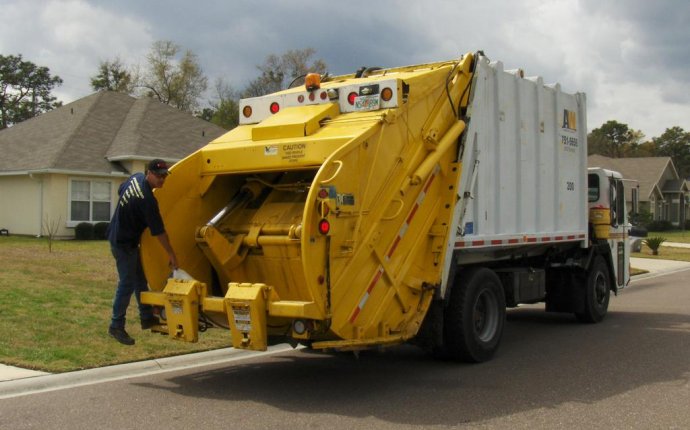 Yellow Garbage truck